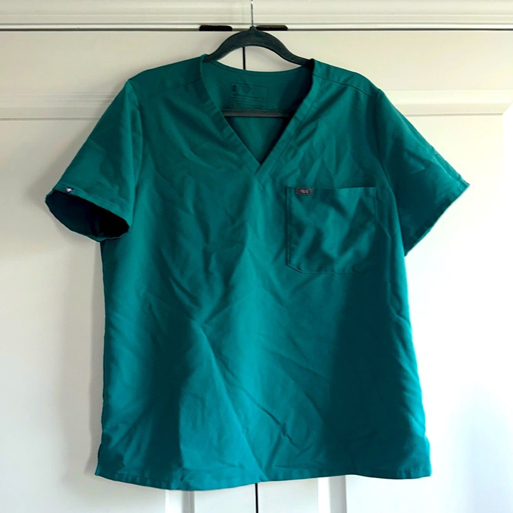 FIGS Catarina top. Cactus. Size XL.